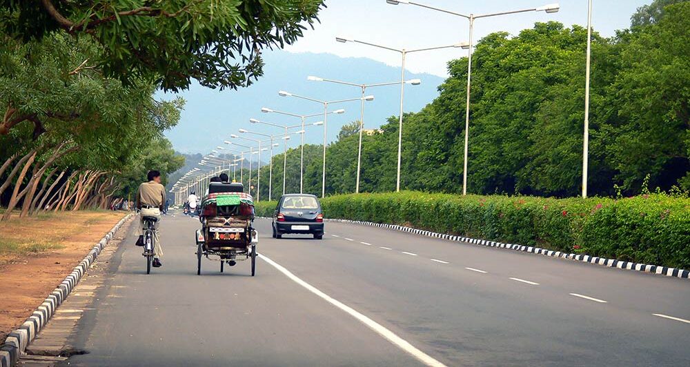 Cleaner Cities: Decarbonization Drives Urban Mobility